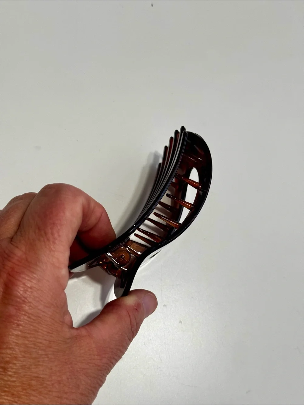 Tortoiseshell Hair Claw Clip - Classic Brown
